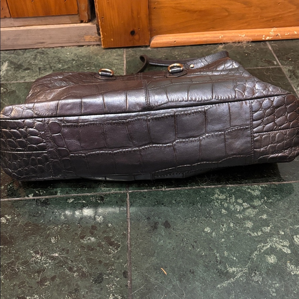 Coach Pewter Croc-Embossed metallic Shoulder Bag and Wallet - Picture 3 of 6